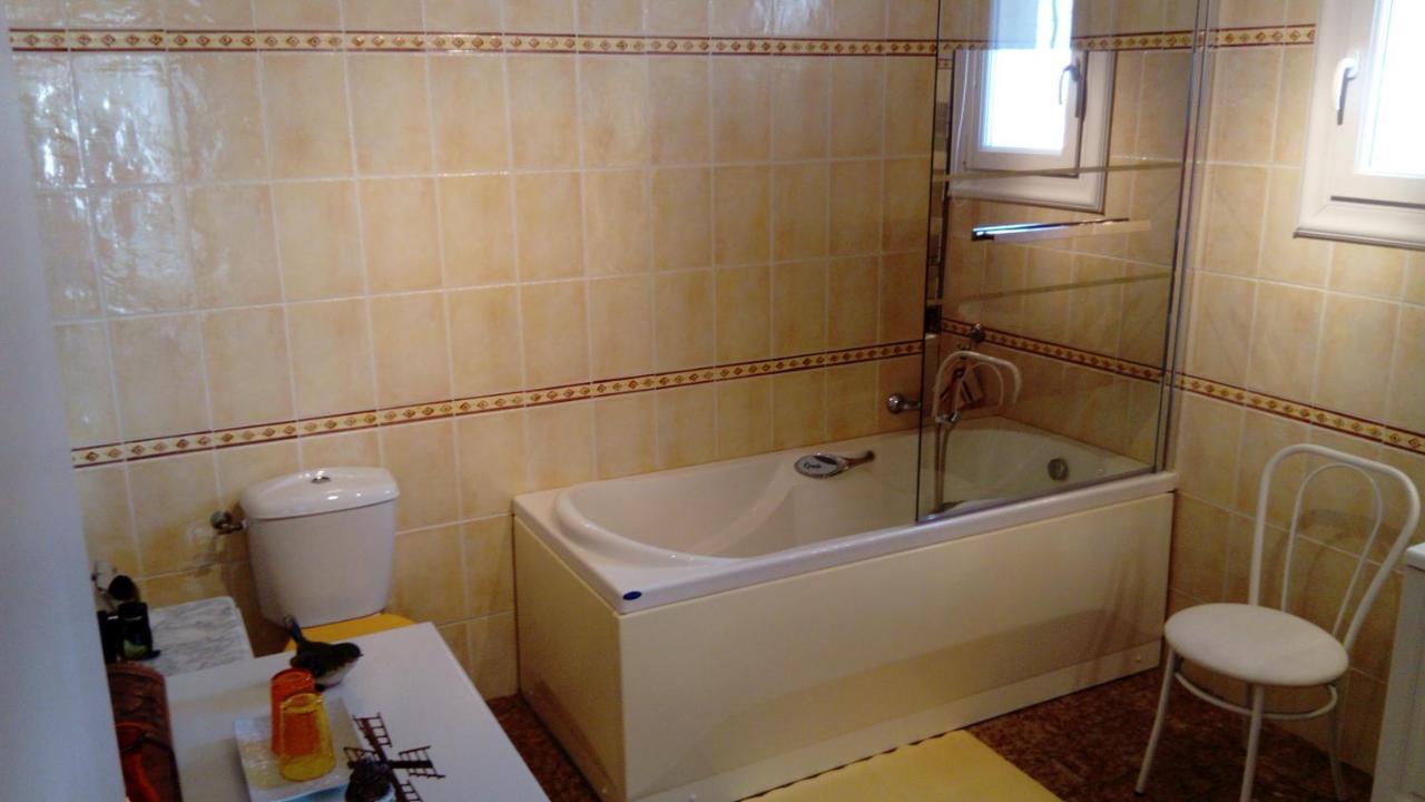 Bed and Breakfast L'Oustau Bonur Bourg-Saint-Andéol Esterno foto